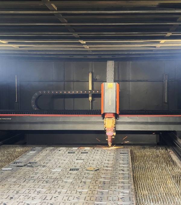 PEAK-Lift-Production-Introduction-laser-cutting