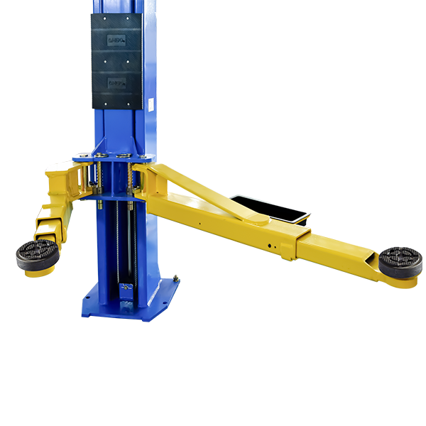 Clearfoor design, provide unobstructedfloor space.Overhead safety shut-offdevice prevents vehicledamage